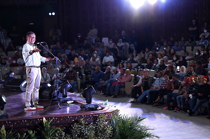 Direktur Utama SIG Donny Arsal pada acara perayaan HUT ke-10 SIG di Sasono Langen Budoyo TMII, Jakarta, Sabtu (7/1/2023).