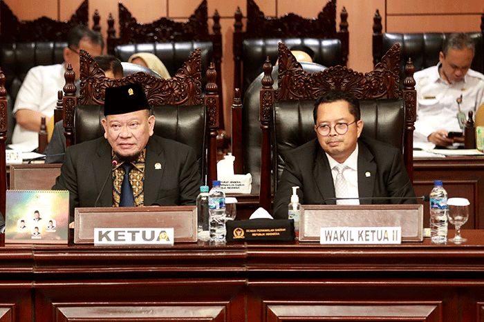 Sidang Paripurna DPD ke-7 masa sidang II Tahun Sidang 2022-2023 di Kompleks Parlemen, Senayan, Jakarta, Senin (9/1/2023).