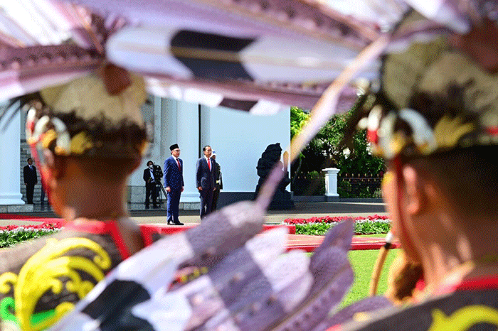 Presiden Joko Widodo menyambut kunjungan resmi Perdana Menteri (PM) Malaysia, Dato’ Seri Anwar bin Ibrahim, di Istana Kepresidenan Bogor, Jawa Barat.