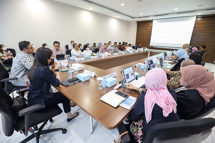 Wamenparekraf Angela Tanoesoedibjo menggelar audiensi dengan para pimpinan redaksi MNC Media di Gedung iNews Tower, Jakarta Pusat, Selasa (10/1/2023).