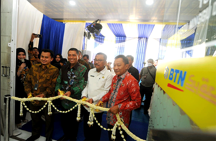 Pembukaan Kantor Cabang Syariah Bank BTN Bandar Lampung di Bandar Lampung, Rabu (18/1/2023).