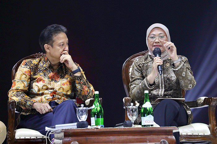 Menteri Ketenagakerjaan Ida Fauziyah saat menjadi narasumber dalam Rakornas Kepala Daerah dan Forum Kordinasi Pimpinan di Daerah (Forkompimda).