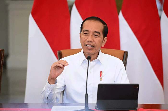 Presiden Joko Widodo memberikan keterangan pers di Istana Merdeka, Jakarta, Rabu (18/1/2023).