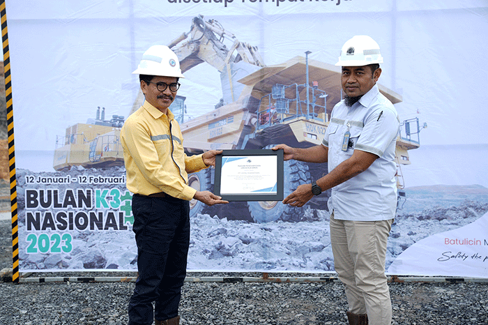 Pemecahan rekor ditandai dengan upacara memperingati Bulan Keselamatan dan Kesehatan Kerja (K3) Nasional Tahun 2023 di PIT Trembesi pada Rabu (18/1/2023).