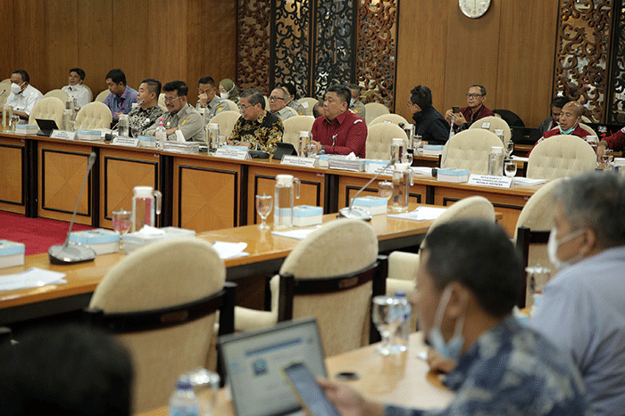 Menteri Pertanian Syahrul Yasin Limpo Rapat Kerja (Raker) dengan Komisi IV DPR RI di gedung Parlemen, Jakarta, Kamis (19/1/2023).