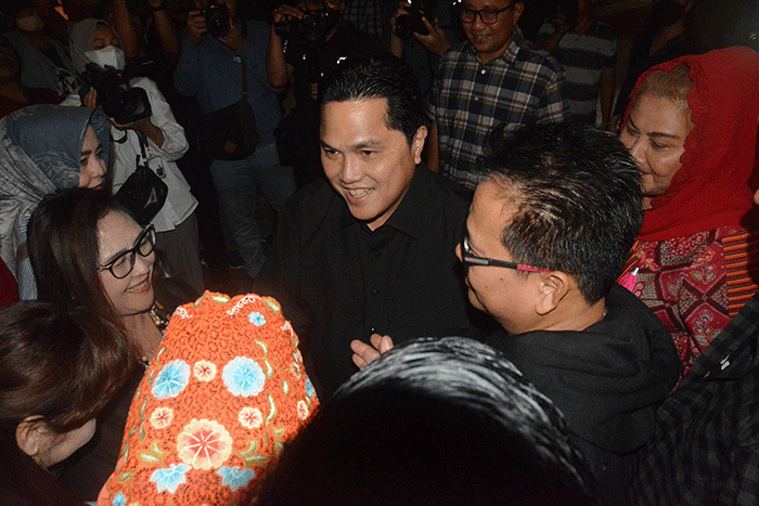 Menteri BUMN Erick Thohir didampingi Plt Wali Kota Semarang Hevearita G Rahayu mengunjungi Kota Lama Semarang, Jawa Tengah, Sabtu (21/1/2023) malam.
