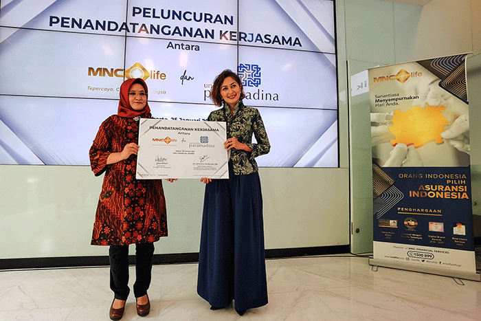 Penandatanganan Memorandum of Understanding (MoU) MNC Life dengan Universitas Paramadina di lobby gedung MNC Financial Center, Jakarta Pusat, Rabu (25/1/2023).