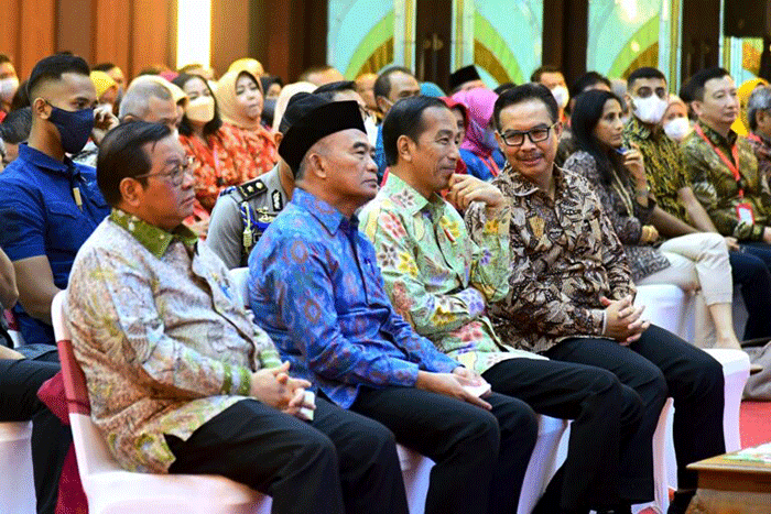 Presiden Jokowi secara resmi membuka Rakernas Program Pembangunan Keluarga, Kependudukan, dan Keluarga Berencana dan Percepatan Penurunan Stunting.