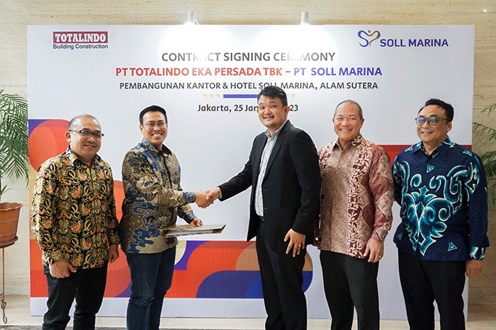 Penandatanganan proyek Pembangunan Kantor dan Hotel Soll Marina Alam Sutera di Kantor Pusat Totalindo, Tebet, Jakarta Selatan, Rabu (25/1/2023).