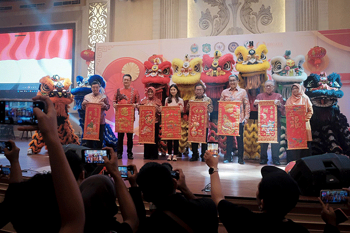 Wamenparekraf Angela Tanoesoedibjo saat menghadiri Festival Budaya Tionghoa, di REGALE Int'l Convention Center Medan, Sumatra Utara, Kamis (26/1/2023).