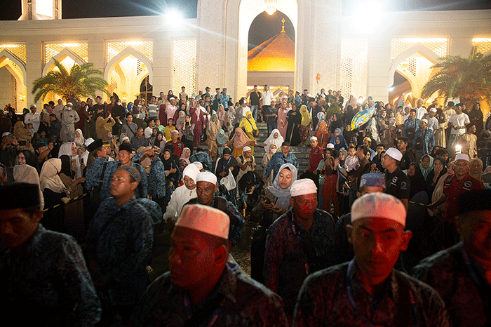 Jhonlin Group (JG) kembali memberangkatkan secara gratis ratusan jamaah umrah warga Kabupaten Tanah Bumbu dan Kabupaten Kotabaru Kalimantan Selatan.