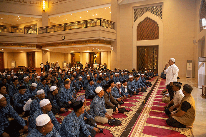 Jhonlin Group (JG) kembali memberangkatkan secara gratis ratusan jamaah umrah warga Kabupaten Tanah Bumbu dan Kabupaten Kotabaru Kalimantan Selatan.