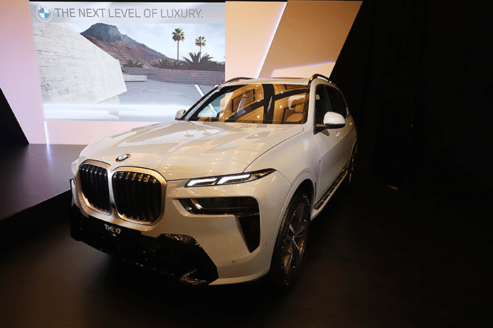 Peluncuran Luxury Sport Activity Vehicle New BMW X7 di Jakarta, Kamis (2/2/2023).