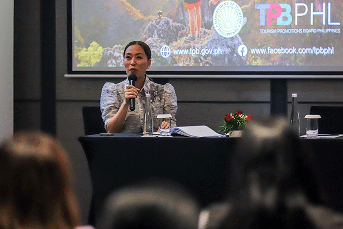 Chief Operating Officer Phillipine Tourism Promotions Board, Maria Margarita Montemayor Nograles memberikan pemaparan saat ATF 2023.