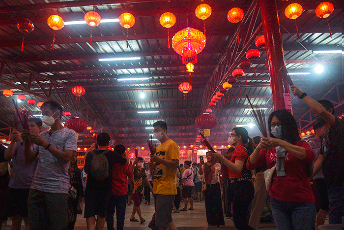 Perayaan Cap Go Meh Pulau Kemaro Palembang yang menandai akhir perayaan tahun baru Imlek shio Kelinci Air dirayakan warga keturunan Cina, Sabtu (4/2/2023).