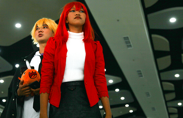 Puluhan cosplayer dengan mengunakan berbagai kostum karakter anime, manga, superhero, dan game mengikuti lomba kompetisi cosplay.