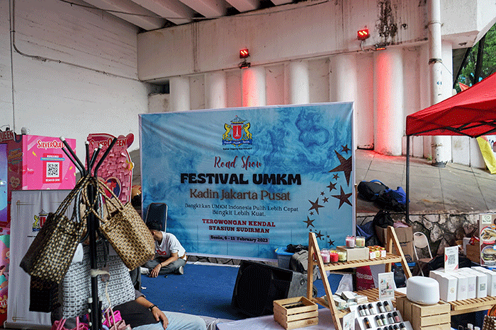 Kadin Jakarta Pusat kembali mengadakan Roadshow Festival UMKM guna mengantisipasi gejolak melemahnya ekonomi global di Terowongan Kendal, Jakarta.