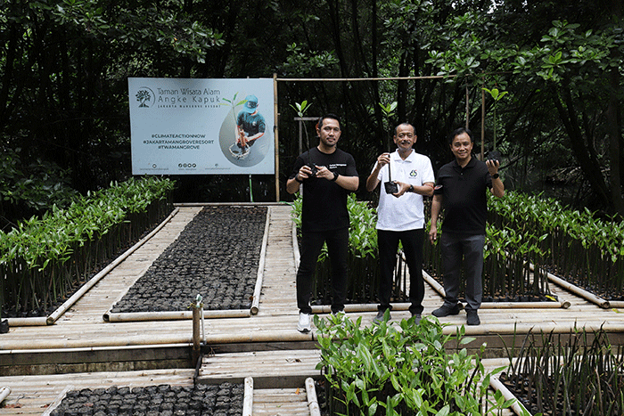 Peluncuran layanan Meratus Earth Squad di Taman Wisata Alam Mangrove, Jakarta, Kamis (9/2/2023).