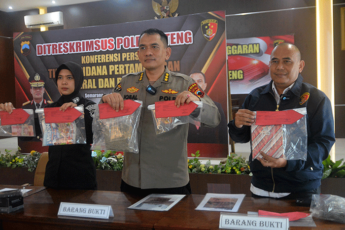 Jumpa pers tambang ilegal di Markas Dit Reskrimsus Polda Jateng, Rabu (8/2/2023).