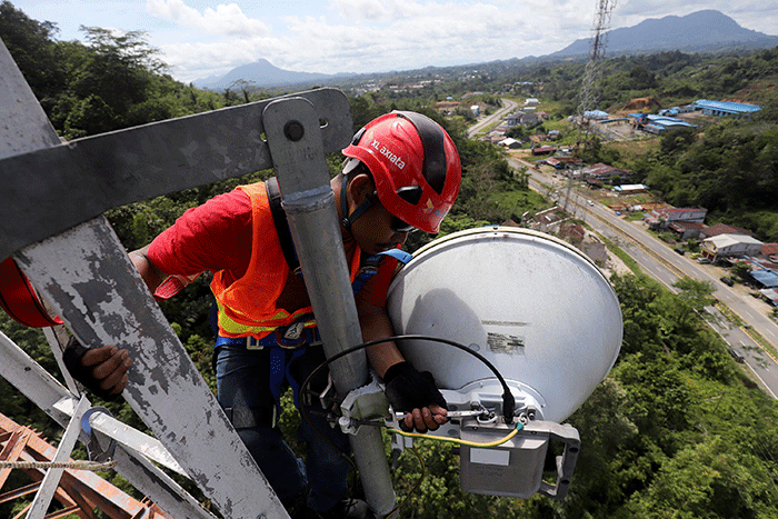 XL Axiata terus berupaya meningkatkan kualitas jaringan 4G di Kalimantan. Perluasan jaringan hingga ke pelosok dan wilayah perbatasan negara.