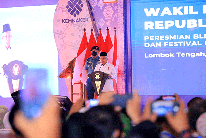 Wakil Presiden KH Ma’ruf Amin meresmikan sebanyak 846 Balai Latihan Kerja Komunitas (BLKK) Tahun 2022 di Yayasan Ponpes Manhalul Ma`arif Darek, Lombok Tengah.