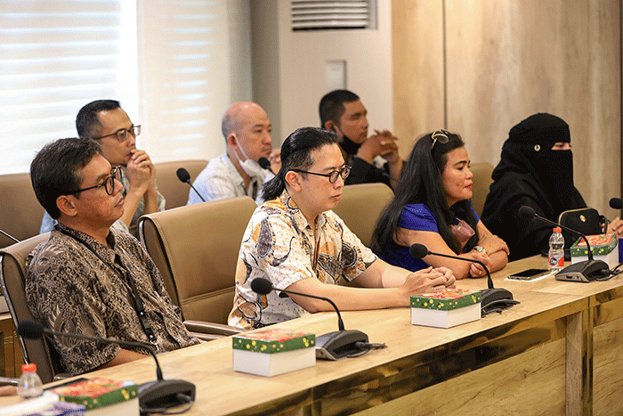 Wakil Ketua DPR RI Sufmi Dasco menerima audiensi para korban Meikarta di Gedung Nusantara III, Gedung DPR, Jakarta, Jumat (10/2/2023).
