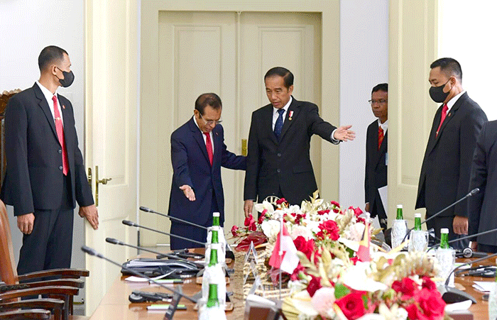 Presiden Joko Widodo menggelar pertemuan bilateral dengan Perdana Menteri (PM) Republik Demokratik Timor Leste, Taur Matan Ruak.