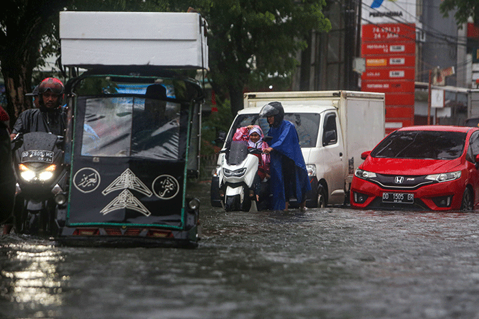 Hujan Deras, Kota Makassar Terendam Banjir