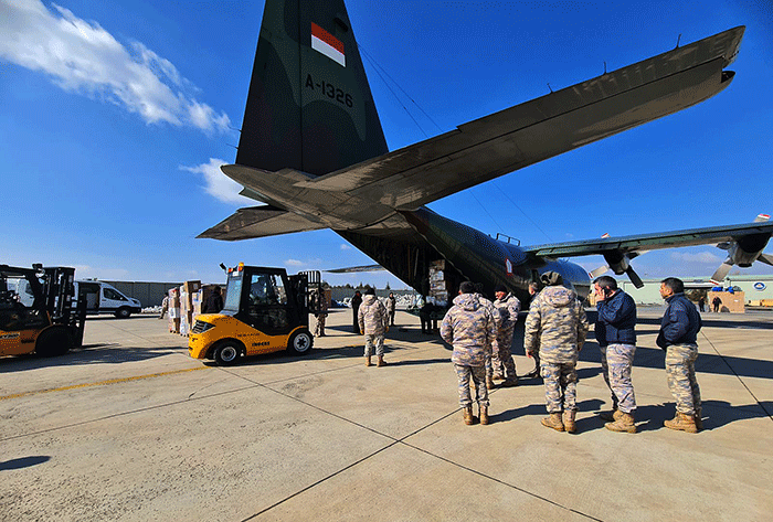 Pesawat TNI AU C-130 Hercules A-1326 sedang melaksanakan misi kemanusiaan, kembali melanjutkan tugas mendistribusikan bantuan logistik di Turki.