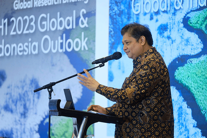 Menko Airlangga Hartarto saat menyampaikan keynote speech mewakili Presiden RI dalam H1 Global Research Briefing – 2023 Global & Indonesia Outlook.