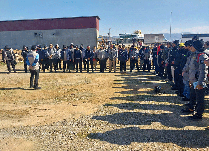 Tim Kemanusiaan Indonesia yang terdiri dari BNPB dan emergency medical team (EMT) melakukan persiapan untuk pengaktifan pelayanan medis.
