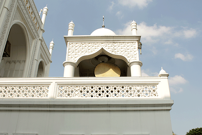 Suasana Masjid Ramlie Musofa di Jalan Danau Sunter Raya, Sunter Agung, Jakarta Utara, Rabu (15/2/2023).