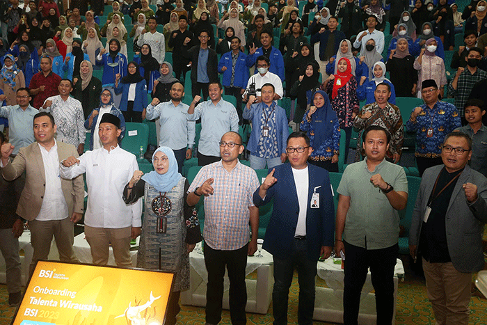 Pembukaan Onboarding Talenta Wirausaha BSI 2023 di Universitas Islam Negeri Sunan Ampel (UINSA) Surabaya, Jawa Timur, Jumat (17/2/2023).