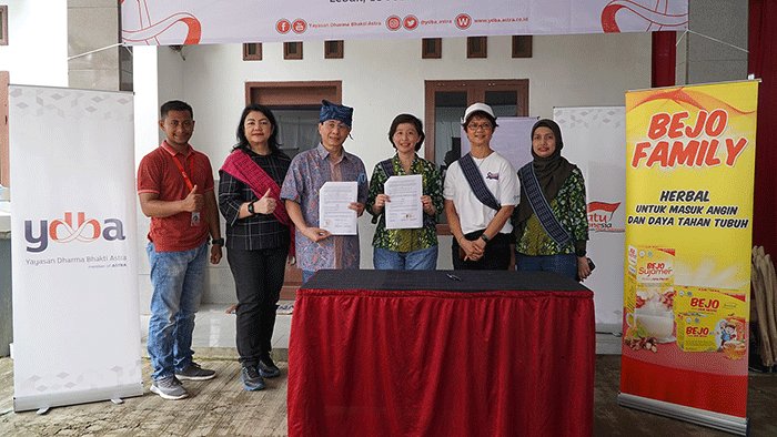 Penanaman perdana jahe merah di Desa Cikarang, Kecamatan Muncang, Lebak Banten, Rabu (15/2/2023).