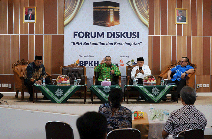 Diskusi publik mengenai biaya haji 2023 di PP Muhamadiyah, Menteng, Jakarta Pusat, Jumat (17/2/2023).