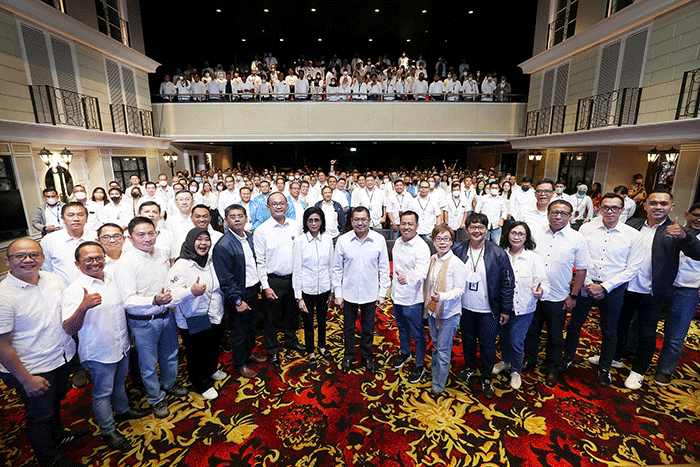Executive Chairman MNC Group Hary Tanoesoedibjo memberikan arahan kepada suluruh karyawan PT MNC Vision Network (MVN) saat Workshop MVN Forum.