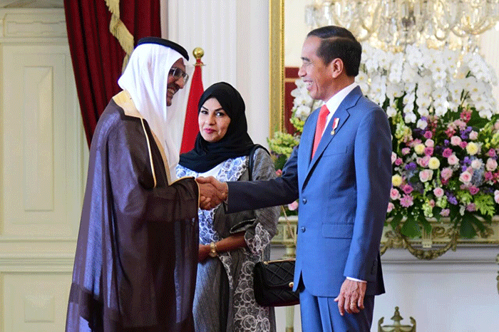 Presiden Joko Widodo menerima surat kepercayaan dari sebelas duta besar luar biasa dan berkuasa penuh (LBBP) negara-negara sahabat di Istana Merdeka.