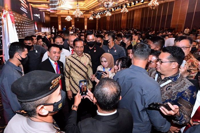 Presiden Joko Widodo memberikan sambutannya saat menghadiri pelantikan Badan Pengurus Pusat Himpunan Pengusaha Muda Indonesia Masa Bakti 2022-2025.