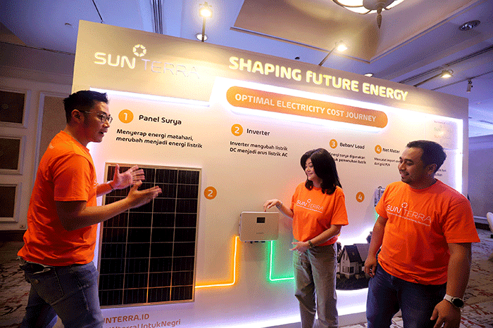 Peluncuran Kanal Digital Keagenan dan Program Berlangganan Solar Panel di Jakarta, Sabtu (25/2/2023).