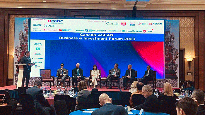 Indonesia merupakan salah satu negara yang menjadi tujuan para calon investor di dunia, dan salah satunya adalah Kanada.