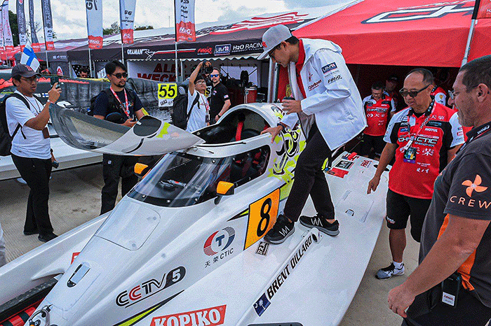 Menparekraf optimistis dampak ekonomi dari penyelenggaraan event F1 PowerBoat yang berlangsung pada 24-26 Februari 2023 mampu membangkitkan sektor pariwisata.