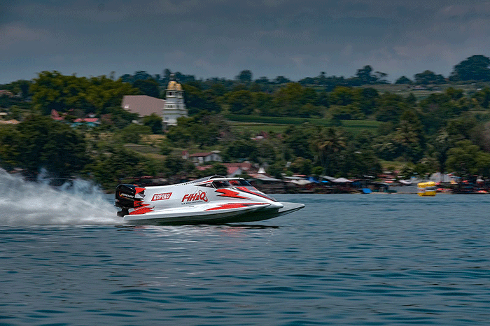 Menparekraf optimistis dampak ekonomi dari penyelenggaraan event F1 PowerBoat yang berlangsung pada 24-26 Februari 2023 mampu membangkitkan sektor pariwisata.