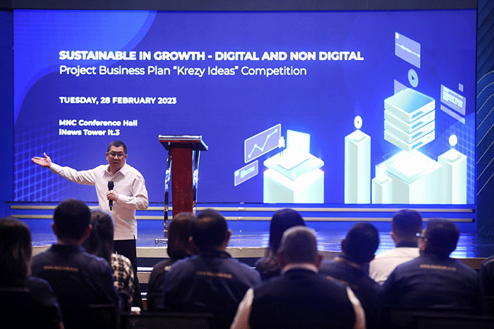 Executive Chairman MNC Group Hary Tanoesoedibjo memberikan arahan kepemimpinan kepada jajaran Direksi grup Financial Services.