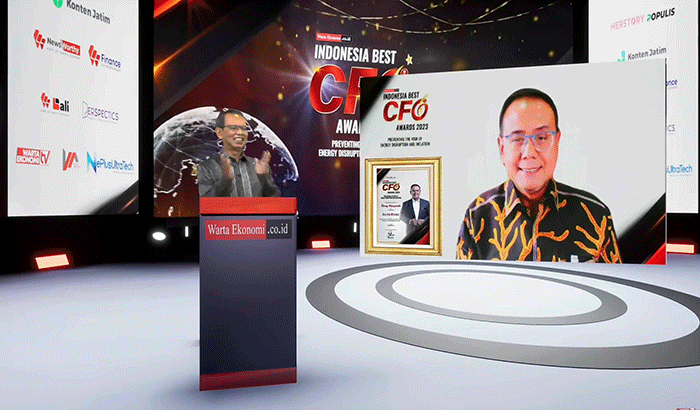 Direktur Keuangan & Strategi Bank DKI Raih Best Performance CFO Awards 2023