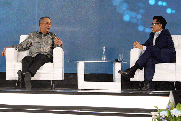 Economic Outlook 2023 dengan tema “Menjaga Momentum Ekonomi di Tengah Ketidakpastian