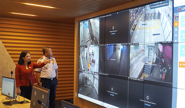 Pusdatin Dishub DKI Jakarta bersama LRT Jakarta terus melakukan kolaborasi dalam pengeloaan data.