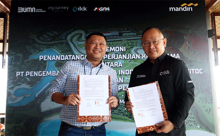 Penandatanganan Perjanjian kerja sama dukungan Bank Mandiri untuk Sirkuit Internasional Mandalika 2023.