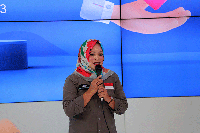 Pemberian bantuan kepada Planet Kreatif Disabilitas di MNC Financial Center, Kebon Sirih Jakarta, Kamis (2/3/2023).