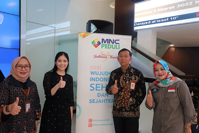 Pemberian bantuan kepada Planet Kreatif Disabilitas di MNC Financial Center, Kebon Sirih Jakarta, Kamis (2/3/2023).