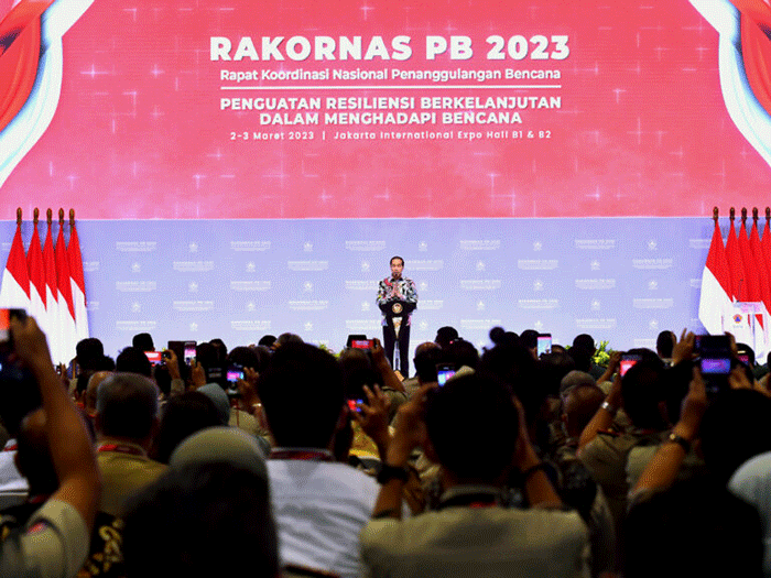 Presiden Joko Widodo memberikan sambutannya pada Peresmian Pembukaan Rapat Koordinasi Nasional Penanggulangan Bencana Tahun 2023.